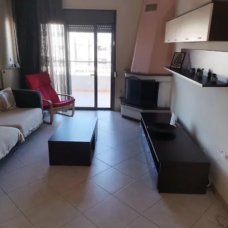 Penthouse At Town Apartment *