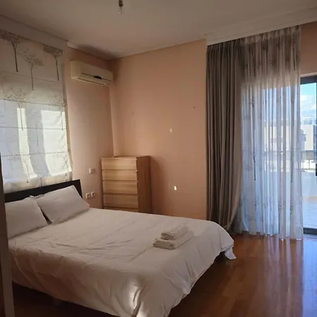 Penthouse At Town Apartment *
